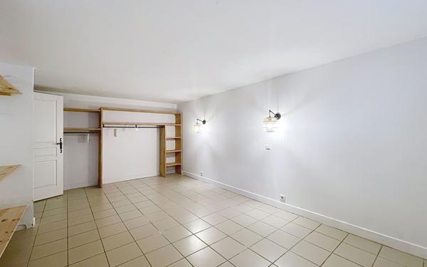 Appartement à louer    4 pièces • 158 m2 Arcangues