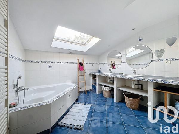 Maison à vendre 5 pièces 173 m² Lespinasse