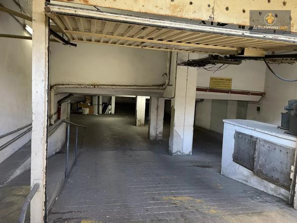 Vente                                                      Garage
                        
                                         14 m2                     à Nice