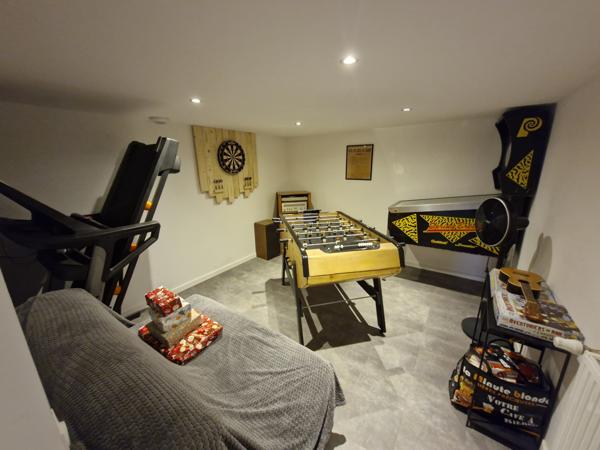 PAVILLON SUR SOUS-SOL 4 CHAMBRES - GARAGE - TERRAIN