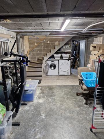 PAVILLON SUR SOUS-SOL 4 CHAMBRES - GARAGE - TERRAIN