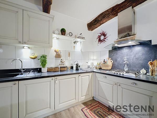 Charmant appartement 3 pièces 91 m2 Trets + cave proche toutes commodités à pied