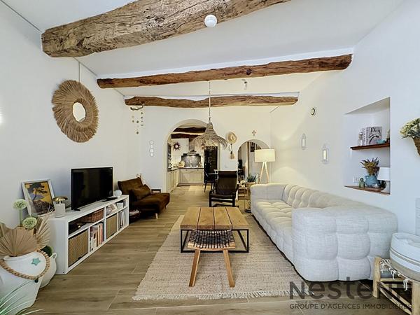 Charmant appartement 3 pièces 91 m2 Trets + cave proche toutes commodités à pied
