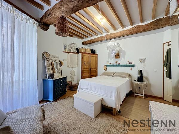 Charmant appartement 3 pièces 91 m2 Trets + cave proche toutes commodités à pied