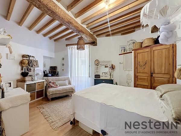 Charmant appartement 3 pièces 91 m2 Trets + cave proche toutes commodités à pied