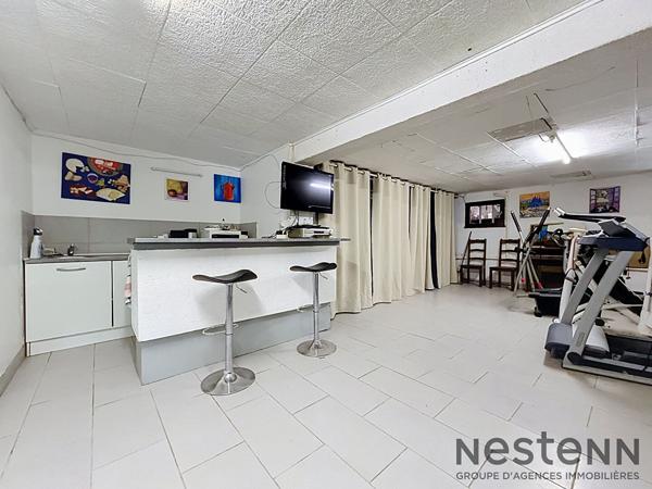 Maison à vendre à Aubagne - 4 chambres, 220 m², piscine, proche écoles et parc