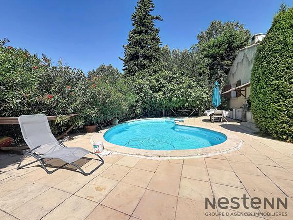 Maison à vendre à Aubagne - 4 chambres, 220 m², piscine, proche écoles et parc