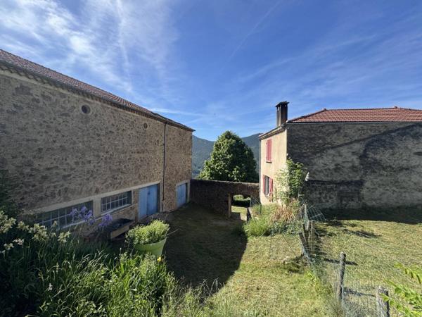 Maison ancienne 90m² avec dépendances au Monestier