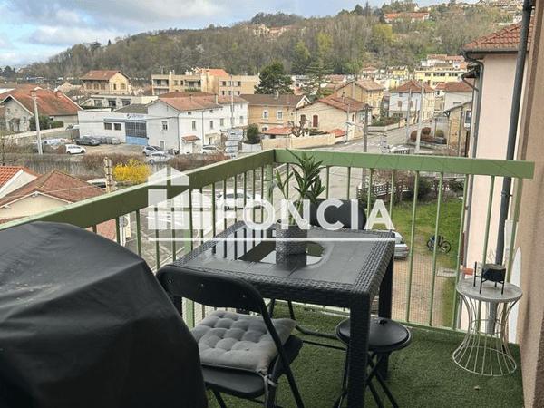 Location Appartement 2 pièces 53.01 m² - 57 RUE DE L'HOTEL DE VILLE Bourgoin-jallieu 38300