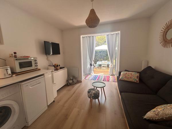 Appartement à vendre 1 pièces SETE (34) Studio cabine parfait état rez de jardin parking