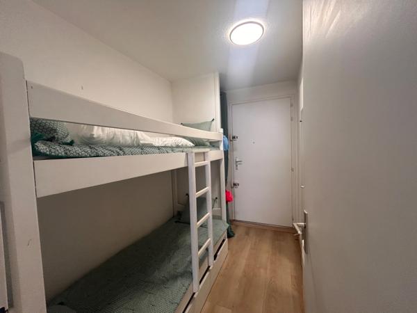 Appartement à vendre 1 pièces SETE (34) Studio cabine parfait état rez de jardin parking