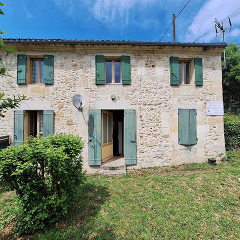 Maison en pierre 4 chambres dans le centre de Salleboeuf , Salleboeuf Maison en pierre 4 chambres dans le centre de Salleboeuf , Salleboeuf