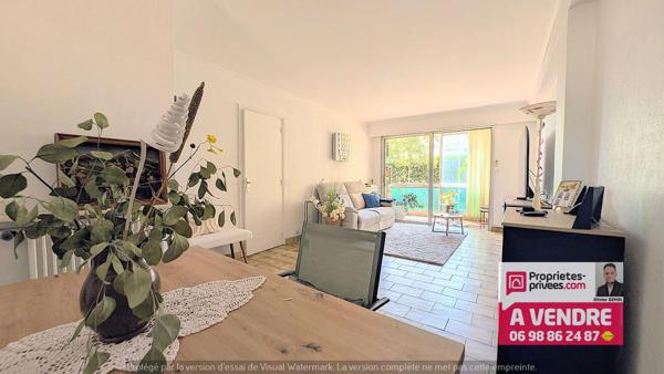 BEAU 2 PIECES 45 m² avec CAVE ET PARKING - CENTRE VILLE AU CALME
