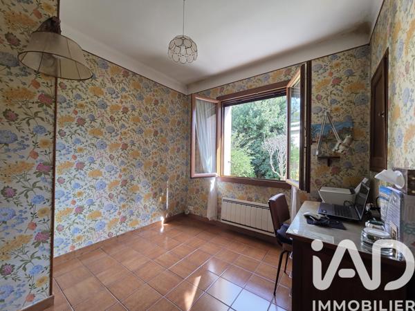 Maison à vendre 5 pièces 135 m² Entraigues-sur-la-Sorgue