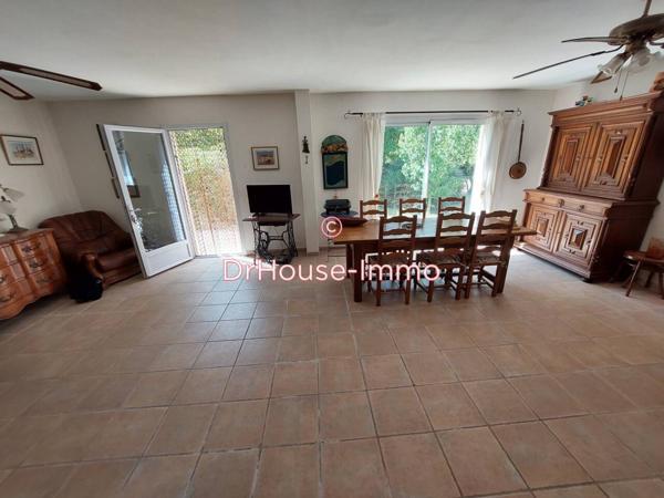 Terrain à vendre 3 pièces de 2 700 m²
