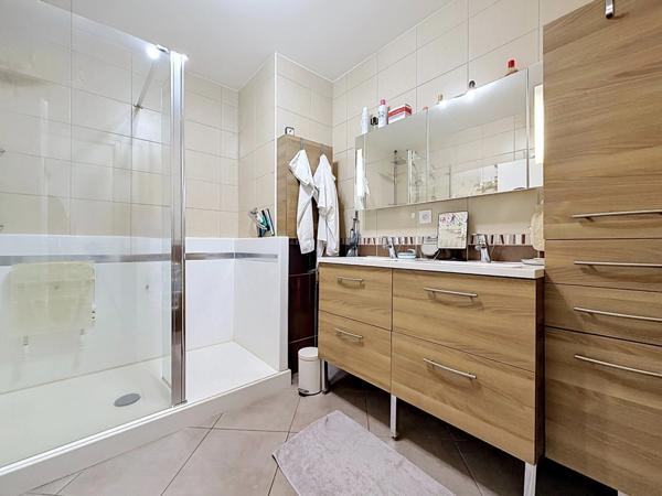 Appartement T4 85m2 calme et lumineux - VETRAZ MONTHOUX