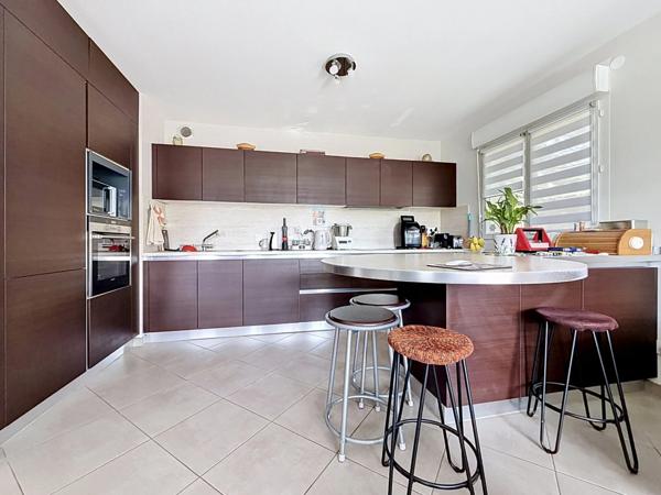 Appartement T4 85m2 calme et lumineux - VETRAZ MONTHOUX