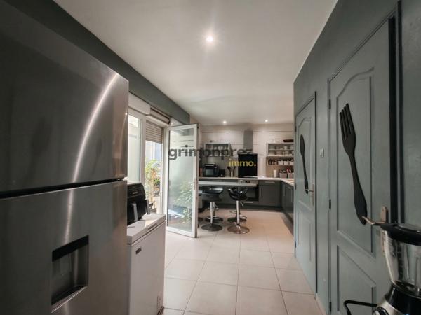 Maison 6 pièce(s) 5 chambre(s) 165.63 m²