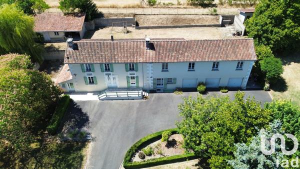 Maison à vendre 8 pièces 210 m² Montmoreau