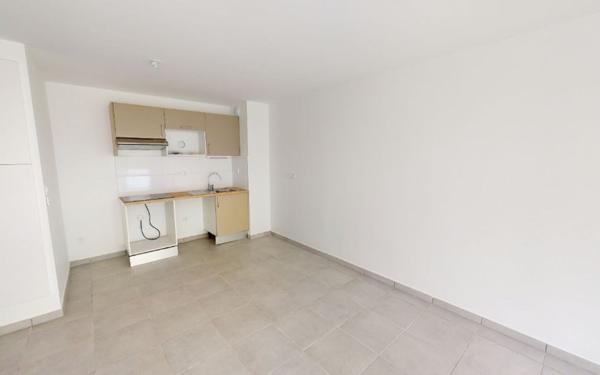 Appartement à louer    3 pièces •  Saint-Jory