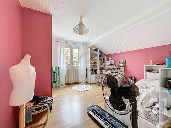 Maison à vendre  5 pièces - 128,37 m2 VILLECRESNES - 94