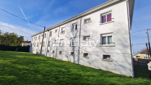 Immeuble 28 pièces - 628 m²