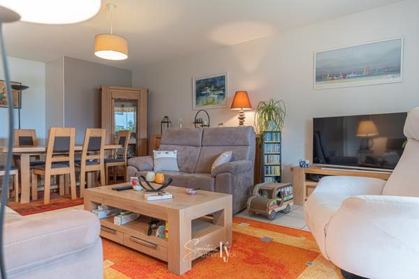 Appartement
         3 pièces
        - 85 m² Exclusivité