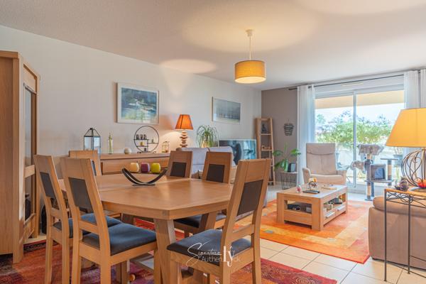 Appartement
         3 pièces
        - 85 m² Exclusivité