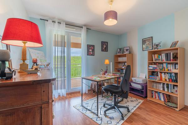 Appartement
         3 pièces
        - 85 m² Exclusivité