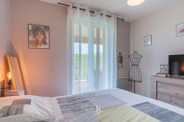 Appartement
         3 pièces
        - 85 m² Exclusivité