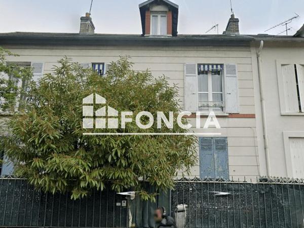 Location Studio 25.51 m² - 28 RUE DARBLAY Corbeil Essonnes 91100