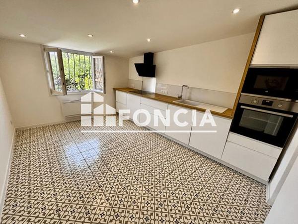 À vendre Appartement 6 pièces 117 m² - Six-fours-les-plages 83140