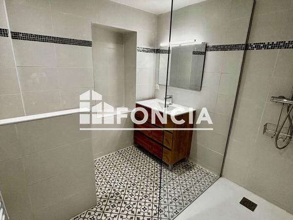 À vendre Appartement 6 pièces 117 m² - Six-fours-les-plages 83140