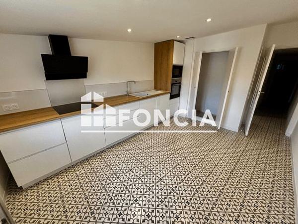 À vendre Appartement 6 pièces 117 m² - Six-fours-les-plages 83140