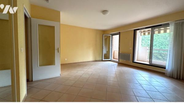 Studio (lot n°62) de type 1 et cave (lot n°162)