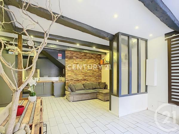 Appartement à vendre  3 pièces - 33,75 m2 CUGES LES PINS - 13