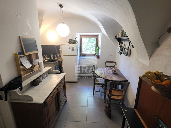 Maison Chateau Arnoux 4 pièce(s) 100 m2 env  avec Dépendances et jardin