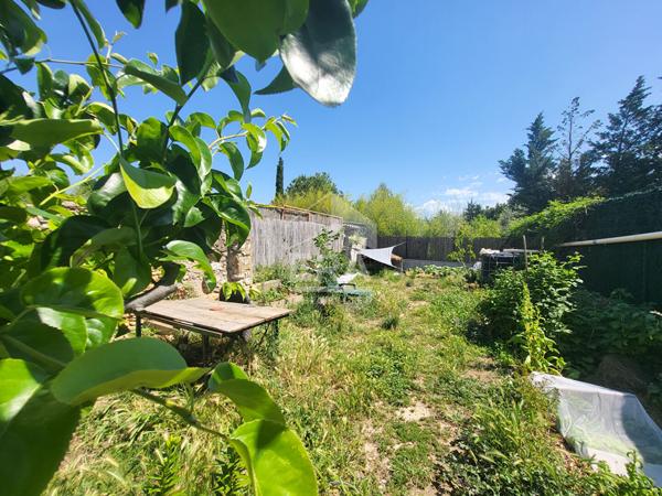Maison Chateau Arnoux 4 pièce(s) 100 m2 env  avec Dépendances et jardin