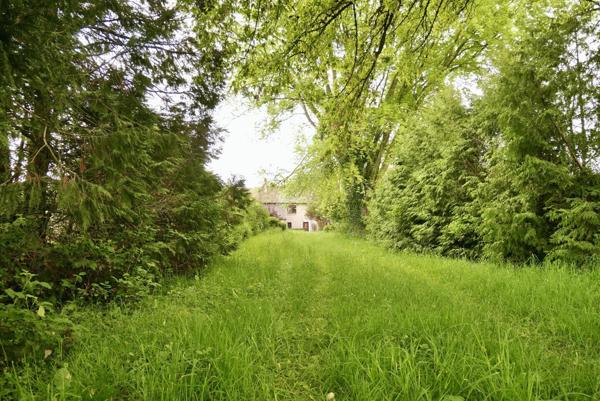 MAISON LORRAINE A RENOVER SUR 25,12 ARES DE TERRAIN