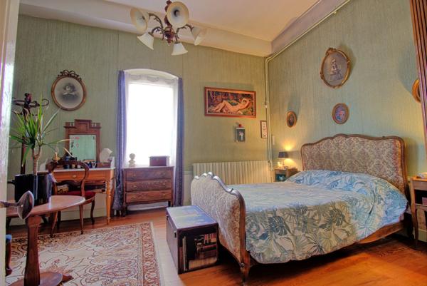 Maison de caractère du XVIIIᵉ siècle à Chemin – Charme et Authenticité