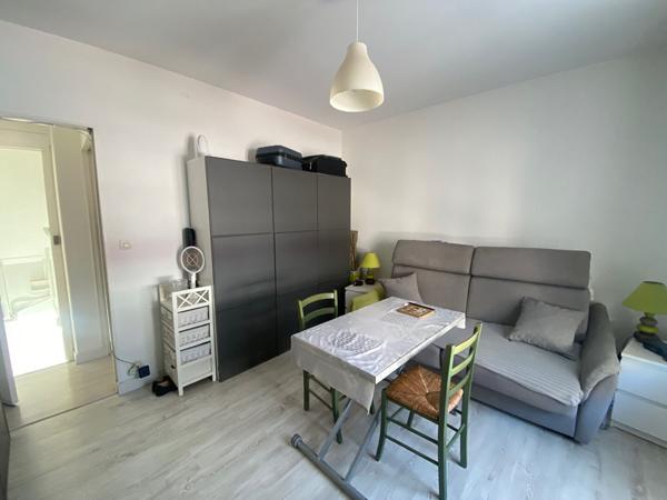 Local commercial 2 pièces 52 m2