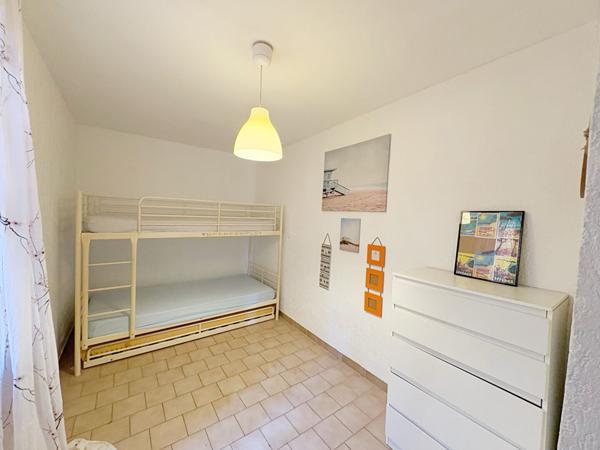HYERES - T5 - 91 m² - Place Clemenceau