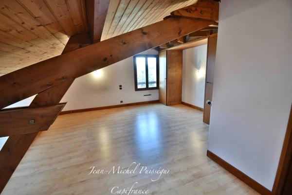 Dpt Haute Garonne (31), à vendre SAINT GAUDENS Maison Plein-pied 215m2 + Appartement, Garage, Terrain de 850m2
