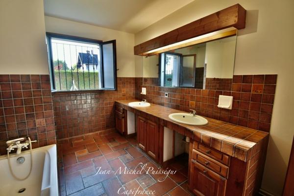 Dpt Haute Garonne (31), à vendre SAINT GAUDENS Maison Plein-pied 215m2 + Appartement, Garage, Terrain de 850m2