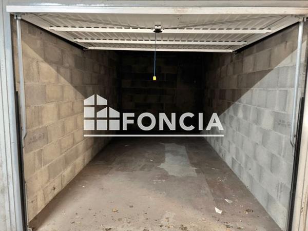 Location Parking 40 m² - 1 PLACE LOUIS BRAILLE Caluire 69300