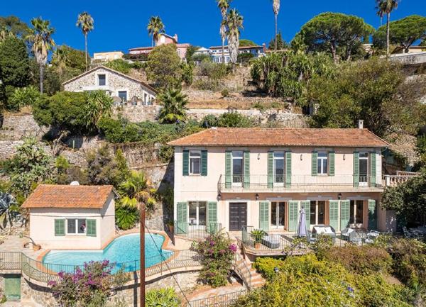 Maison à vendre    5 pièces • 919 m2 Golfe Juan - Vallauris