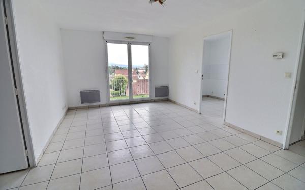 Appartement à vendre    4 pièces •  Morestel