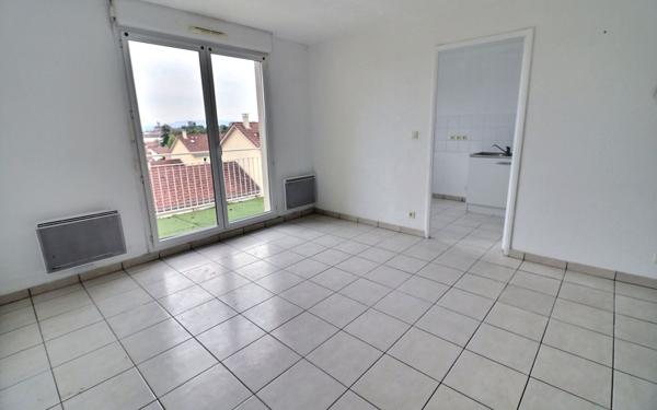 Appartement à vendre    4 pièces •  Morestel