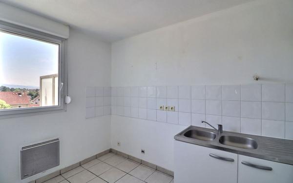 Appartement à vendre    4 pièces •  Morestel