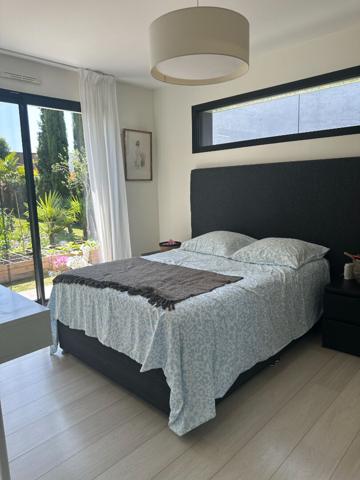 bois guillaume Maison moderne toit plat 150m² plein pied jardin 750m² garage 3 chambres suite parentale DPE B quartier collège leonard de vinci